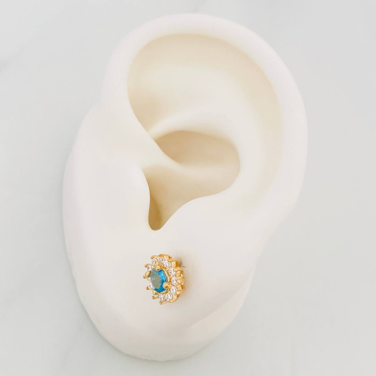 Topos Halo Circulo 2.25g / in / 8.26mm Oro Amarillo 18K
