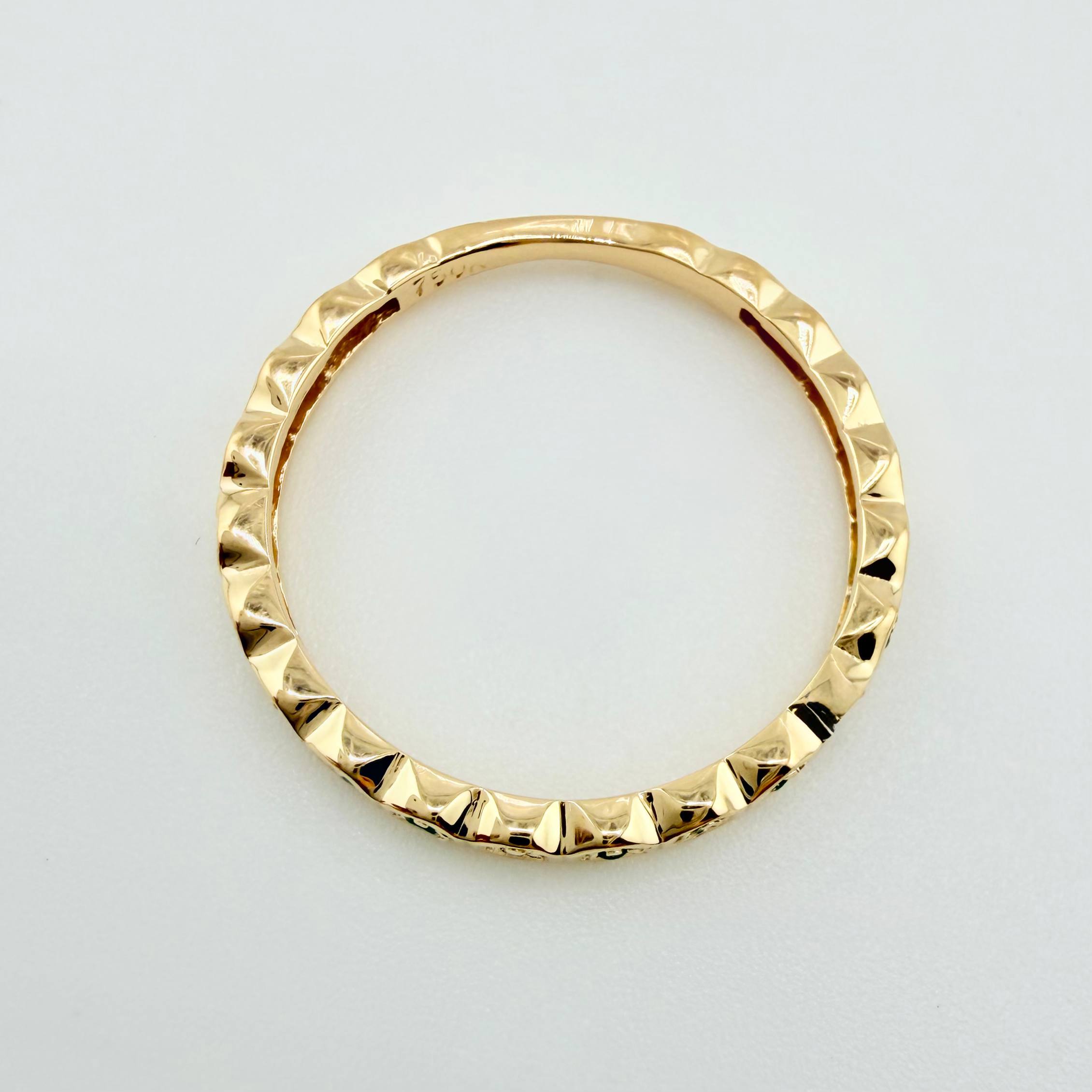 Anillo Ojos Exagonales Esmeraldas 19pts 1.7gr / T5 3/4 / Oro Amarillo 18K *