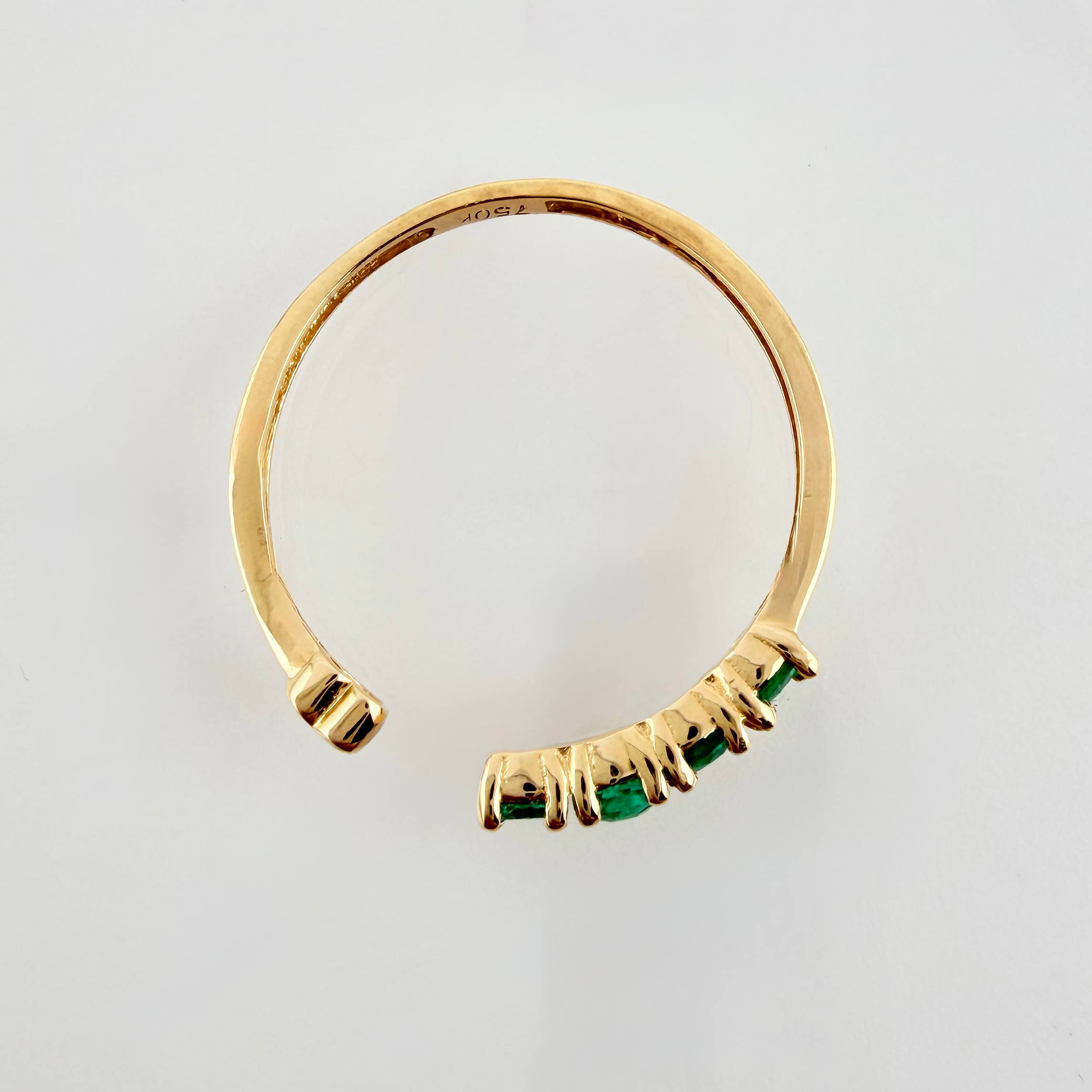 Anillo Abrazo Tretacorazon Esmeraldas 20pts 1.3gr / T6 / Oro Amarillo 18K *