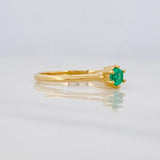 Anillo Solitario Esmeralda 16pts 1.4g / T6 1/2 Oro Amarillo 18K