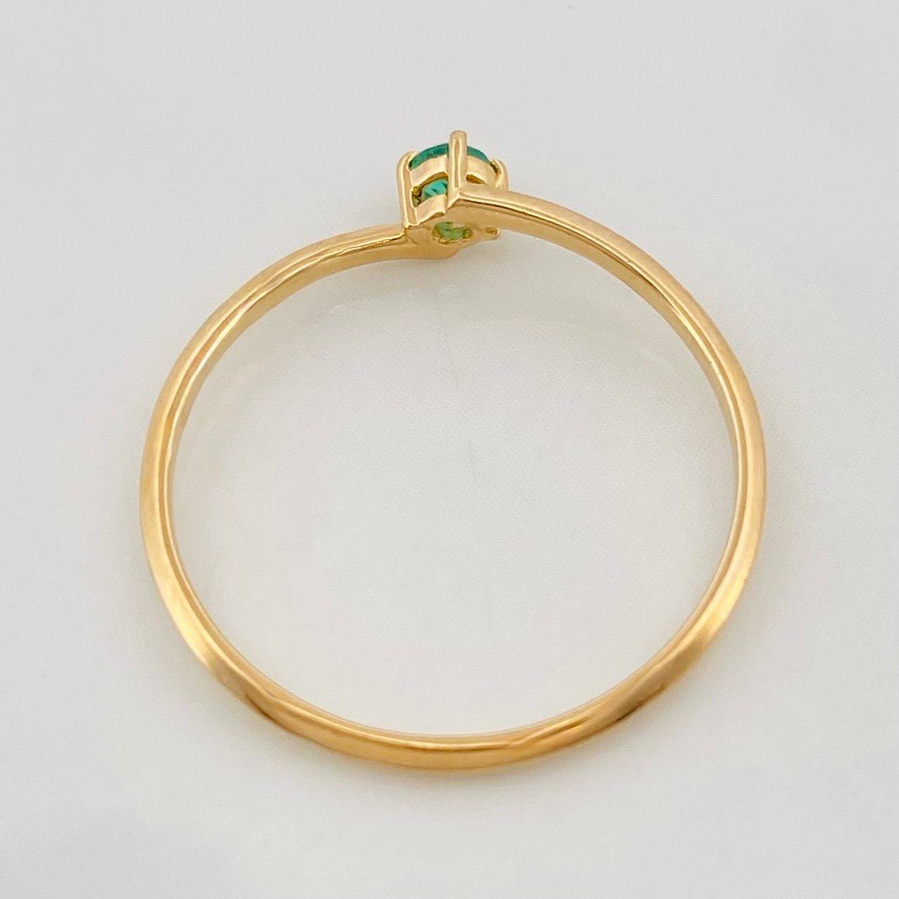 Solitaire Ring Emerald 6pts 0.9g / T6 1/2 Yellow Gold 18K