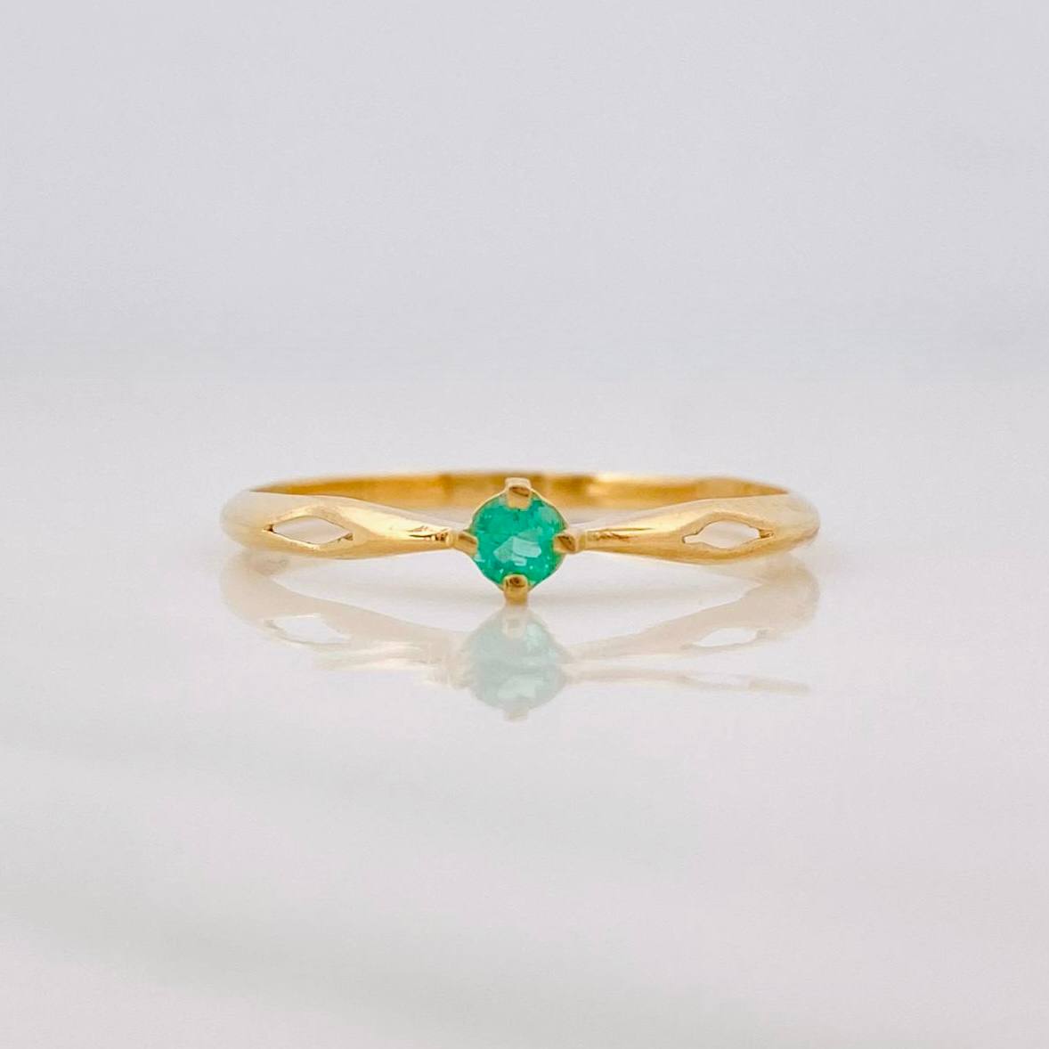 Solitaire Ring Emerald 8pts 1g / T7 Yellow Gold 18K