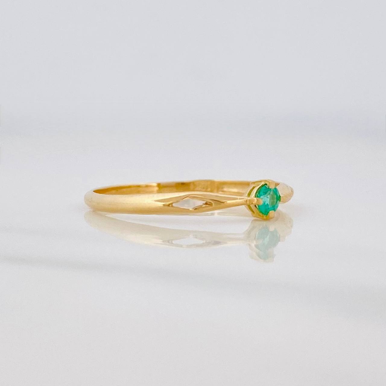 Solitaire Ring Emerald 8pts 1g / T7 Yellow Gold 18K