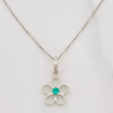 Venetian Chain Set + Flower Pendant Emerald 4pts / 1.45g / 18 in 18K White Gold