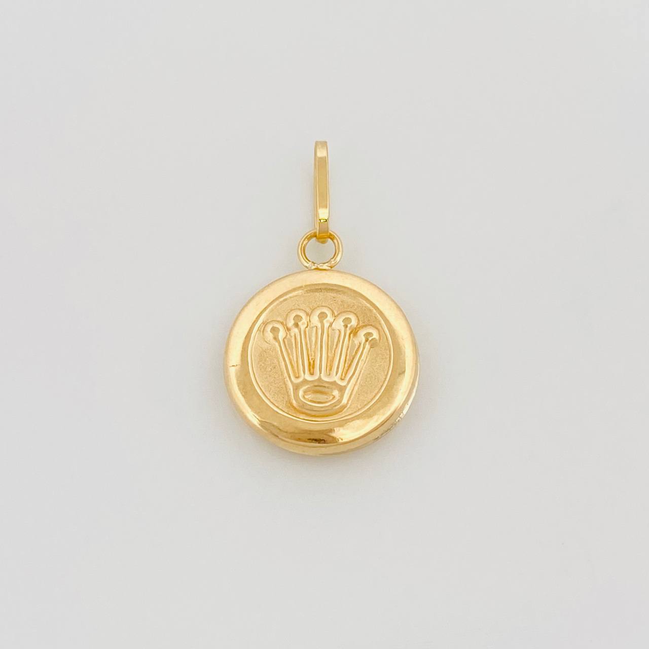 Dije Corona 0.95 g / 3/4 in Oro Amarillo 18K