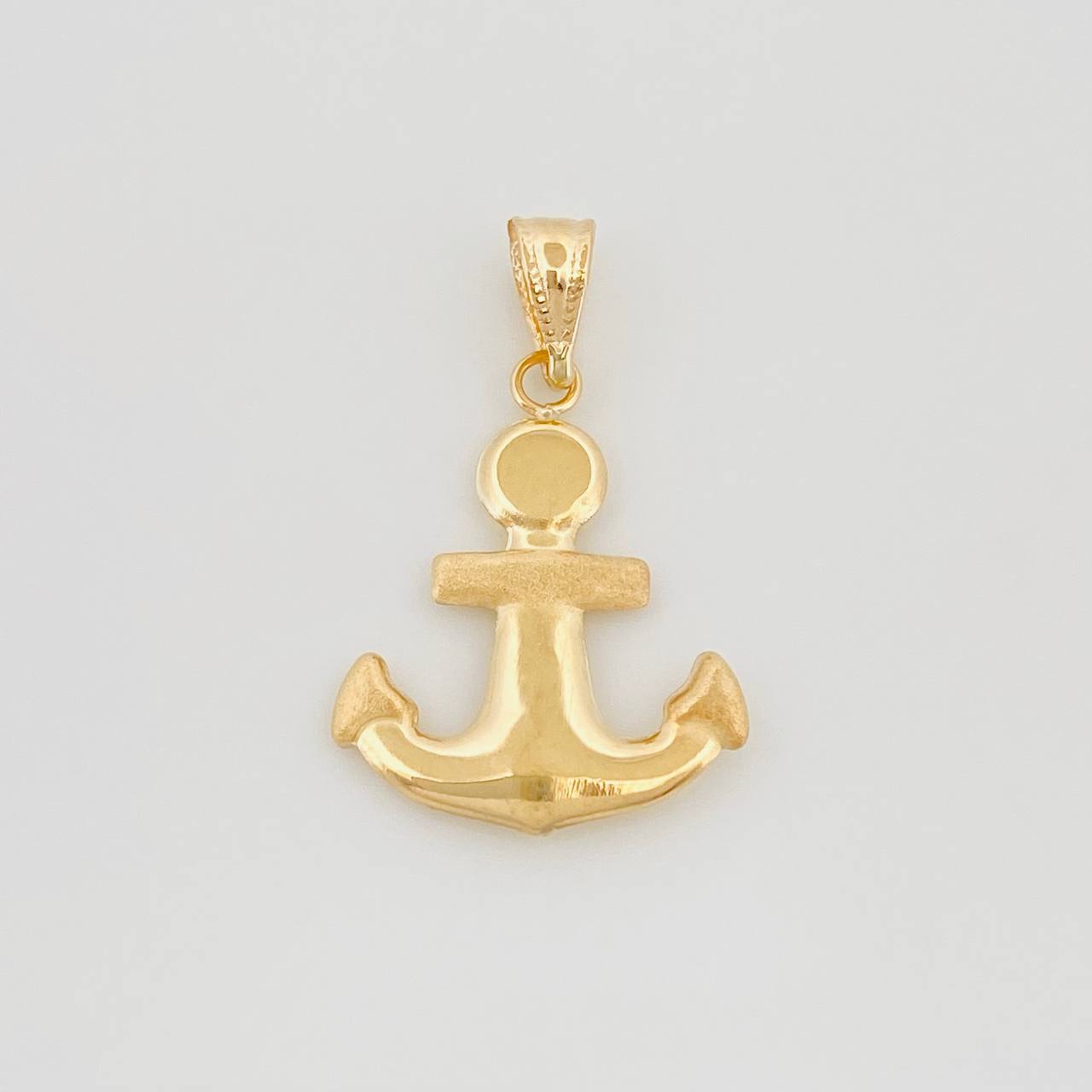 Dije Ancla 0.85 g / 1 in Oro Amarillo 18K