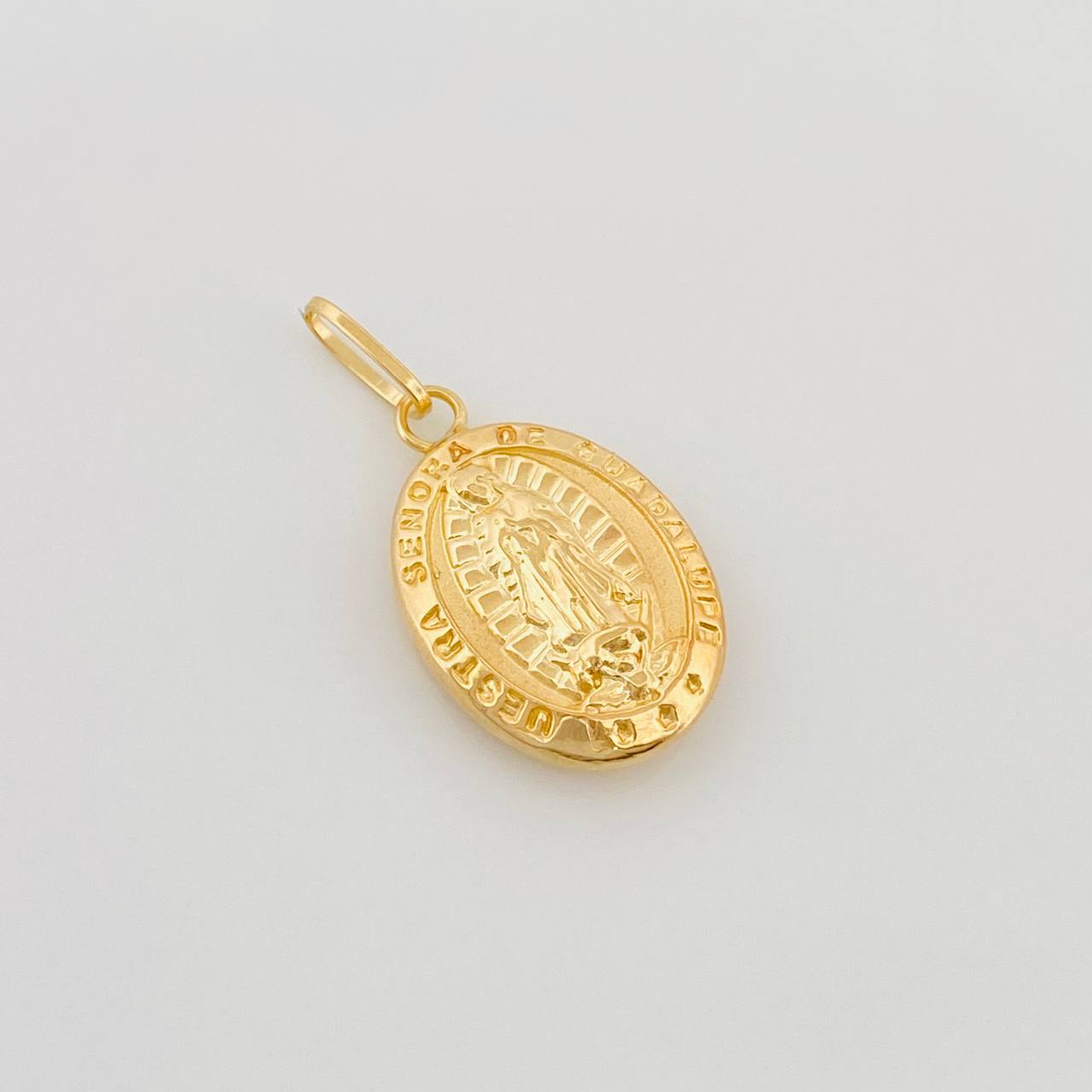 Pendant Virgin of Guadalupe 1.1 g / 1 in Yellow Gold 18K