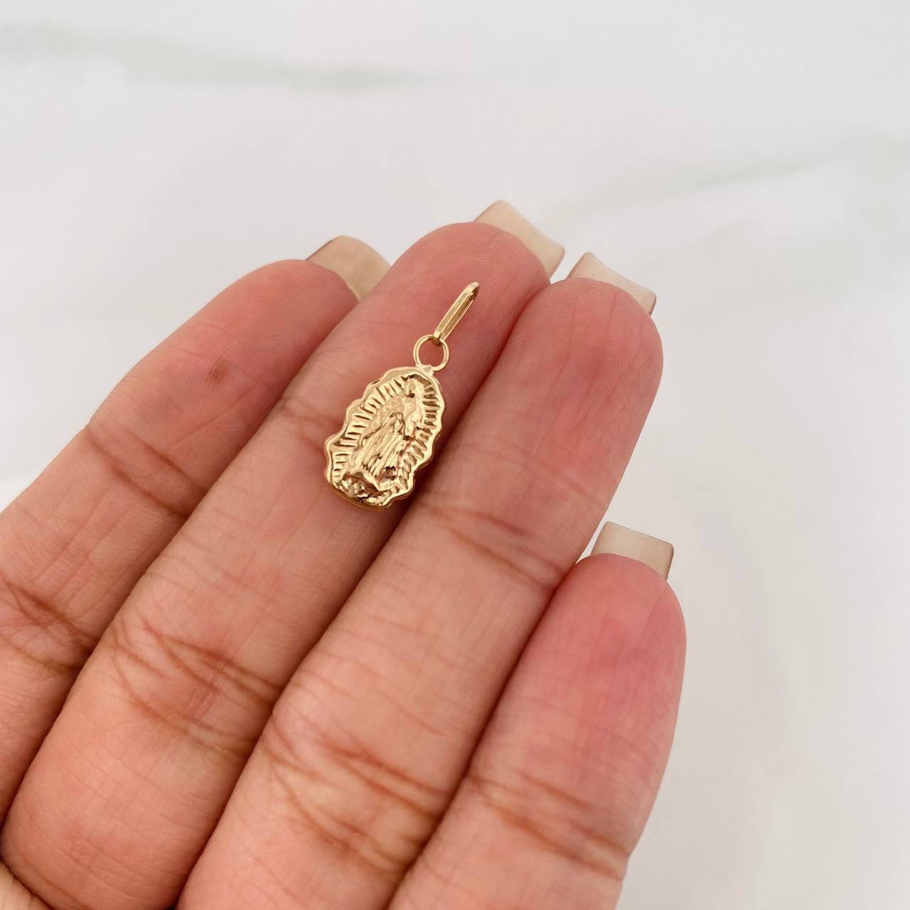Pendant Virgin of Guadalupe 0.65 g / 3/4 in Yellow Gold 18K