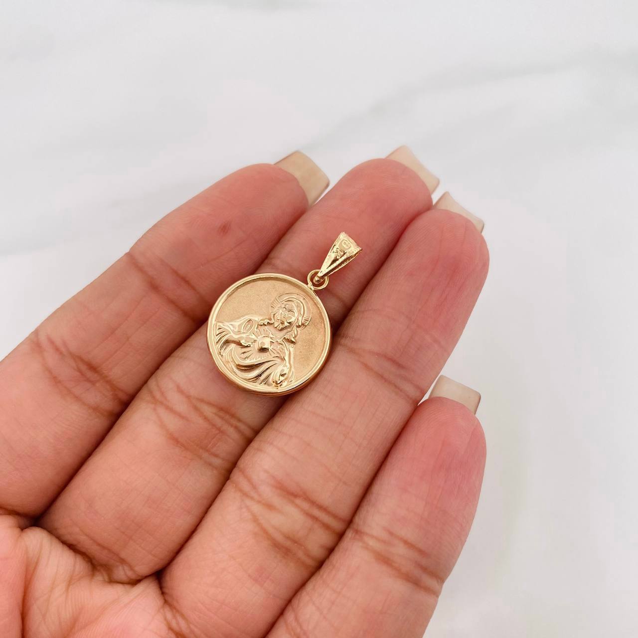 Sacred Heart of Jesus Pendant 1.4 g / 1 in Yellow Gold 18K