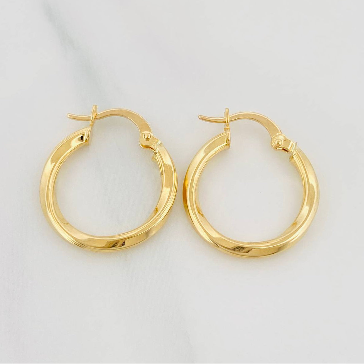 Hoop Earrings Bridget 1.55 g / 3/4 in Yellow Gold 18K