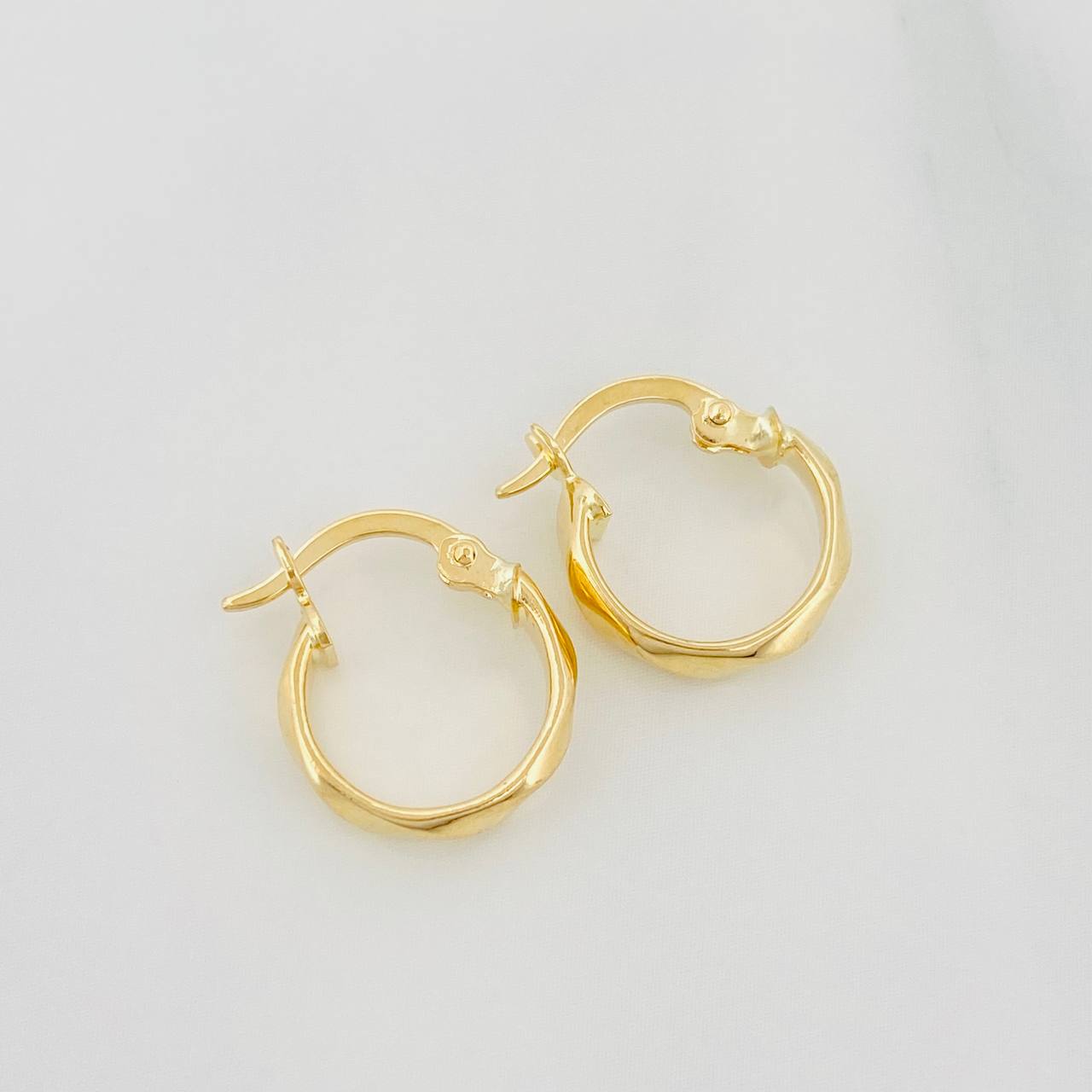 Hoop Earrings Nia 1.1 g / 1/2 in 18K Yellow Gold