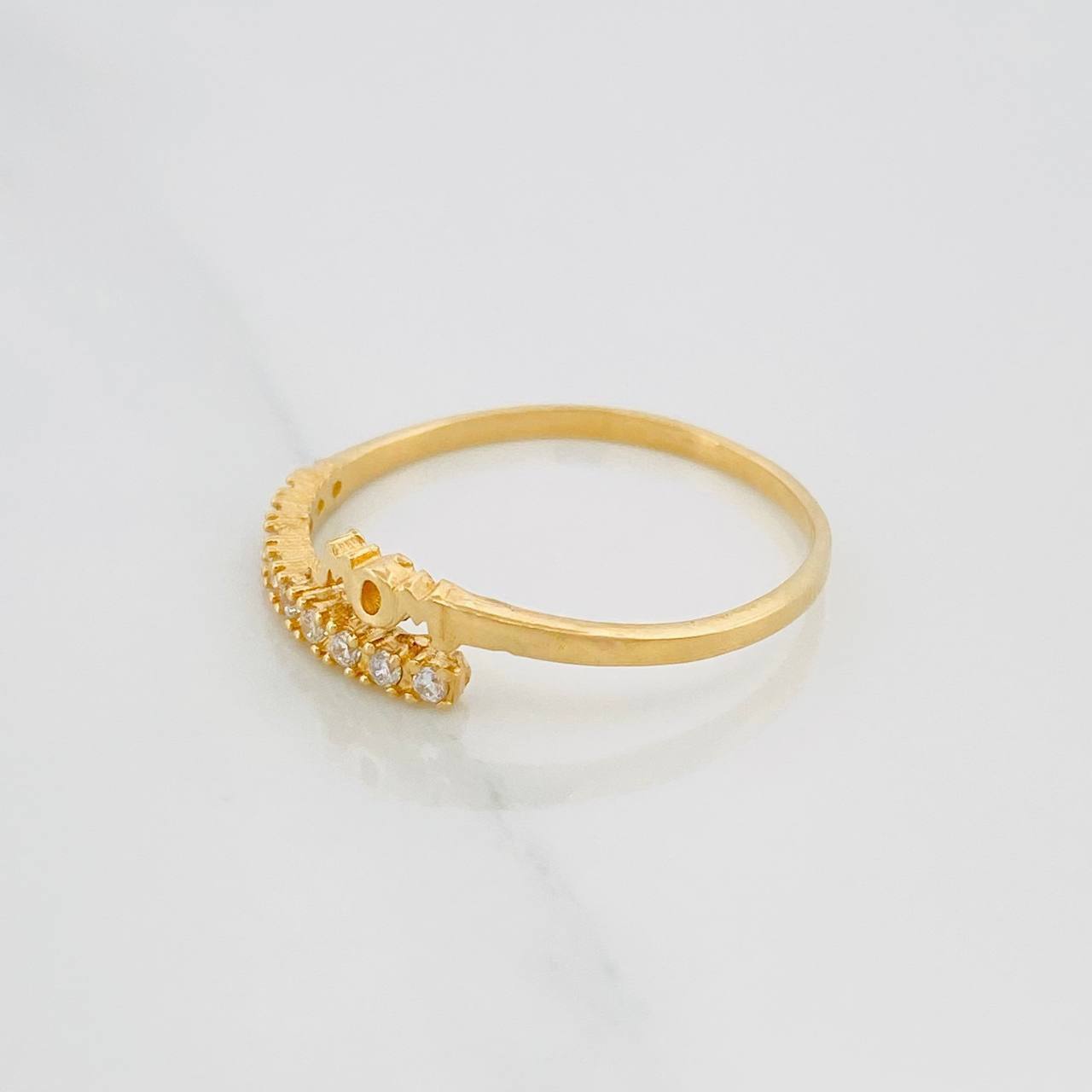 Anillo Mamá 1.3 g / T7 1/2 Oro Amarillo 18K