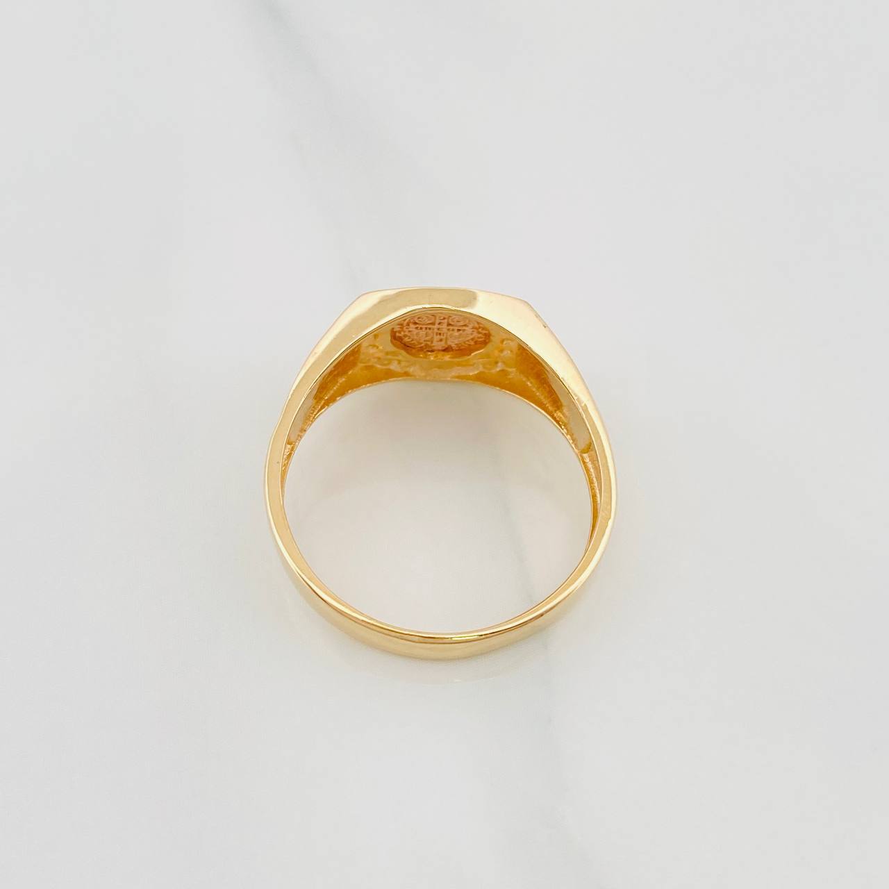 San Benito Ring 4.65 g / Size 9 3/4 Three Golds 18K