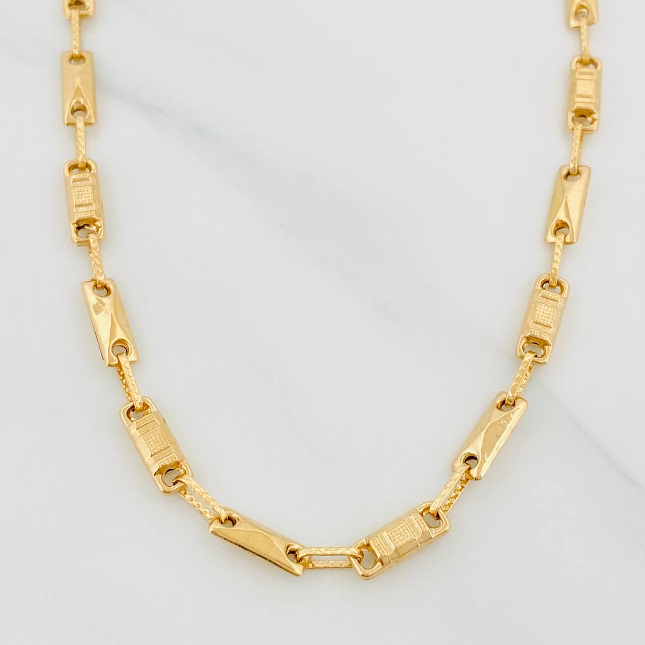 Cadena Rustica Barril Rombo 10.3 g / 24 1/4 in / 3.6 mm Oro Amarillo 18K