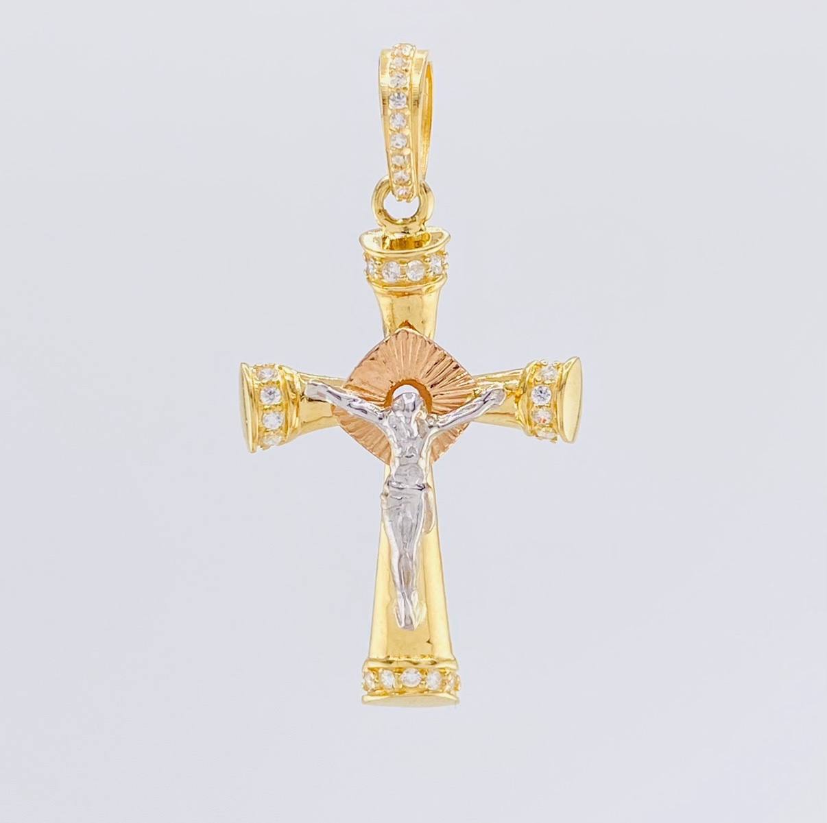 Pendant Christ Cross 3.9g / 1 1/2 in Three Golds 18K