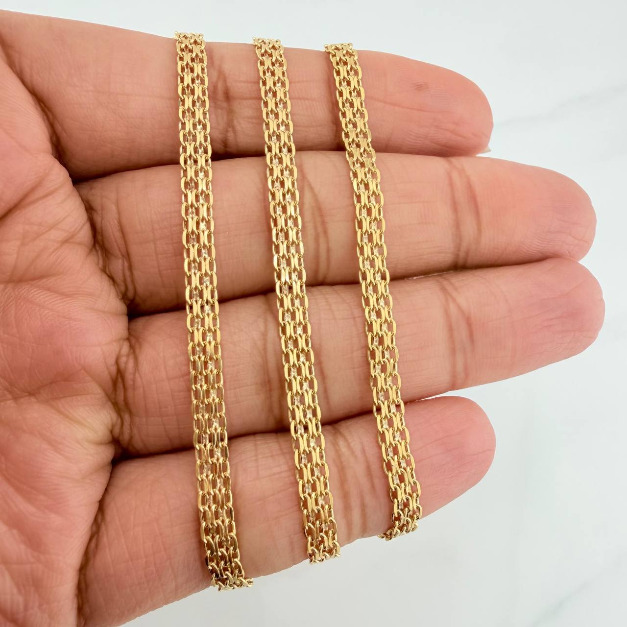 Bismark Chain 5.65 g / 23 1/2 in / 3.3 mm 18K Yellow Gold