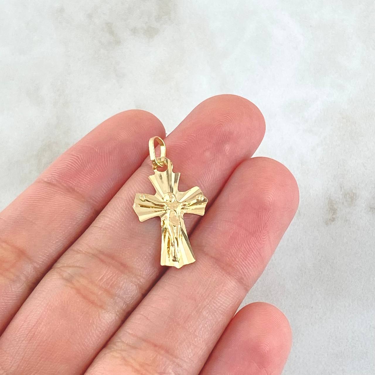 Dije Crúz Cristo  1.4gr / 2.7cm / Oro 18K ©