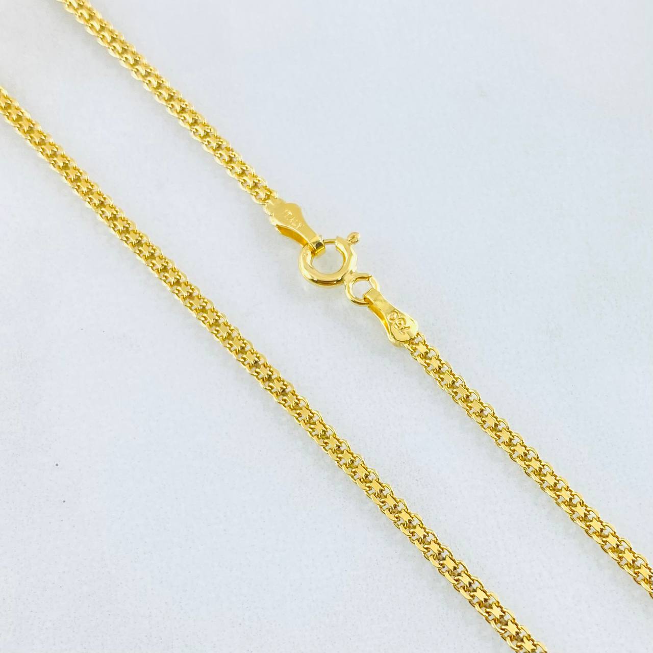 Bismark Chain 5.4gr / 23 1/2 in / 18K Gold +1