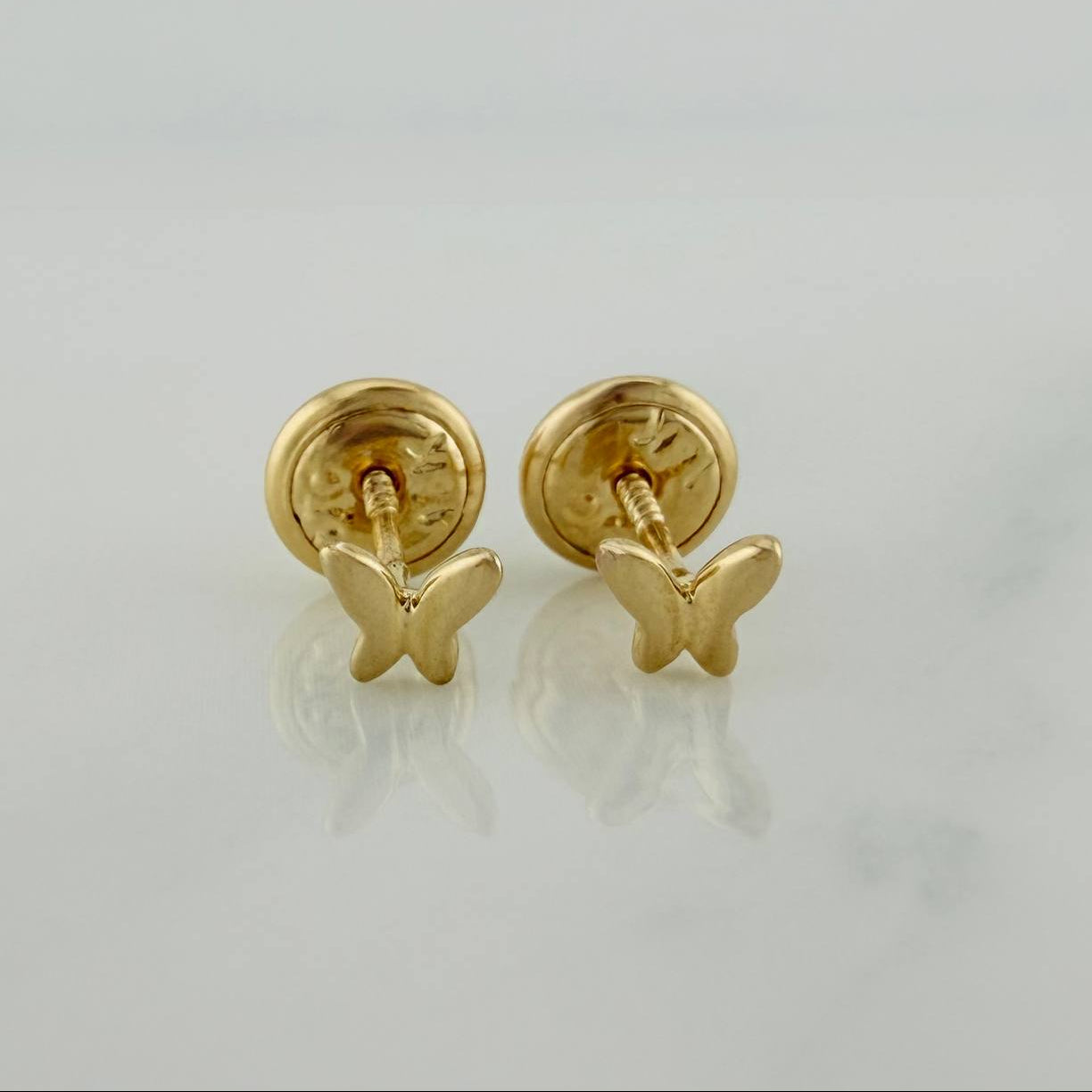 Topos Mariposa 0.55 g / in / 3.37 mm Oro Amarillo 18K