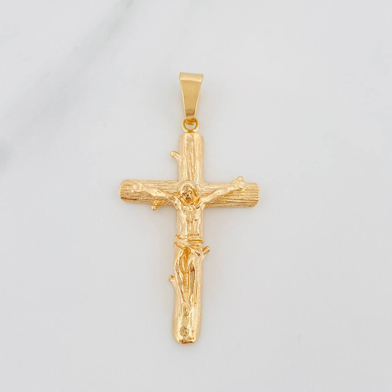 Dije Cruz Cristo 4.55 g / 1 3/4 in Oro Amarillo 18K
