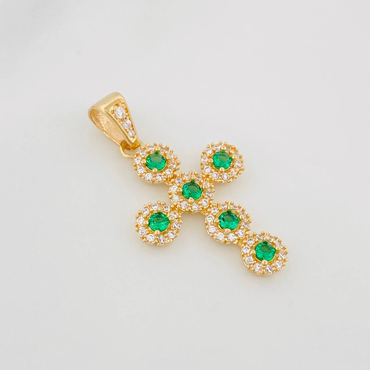 Dije Cruz Tupida 2.85 g / 1 1/4 in Oro Amarillo 18K