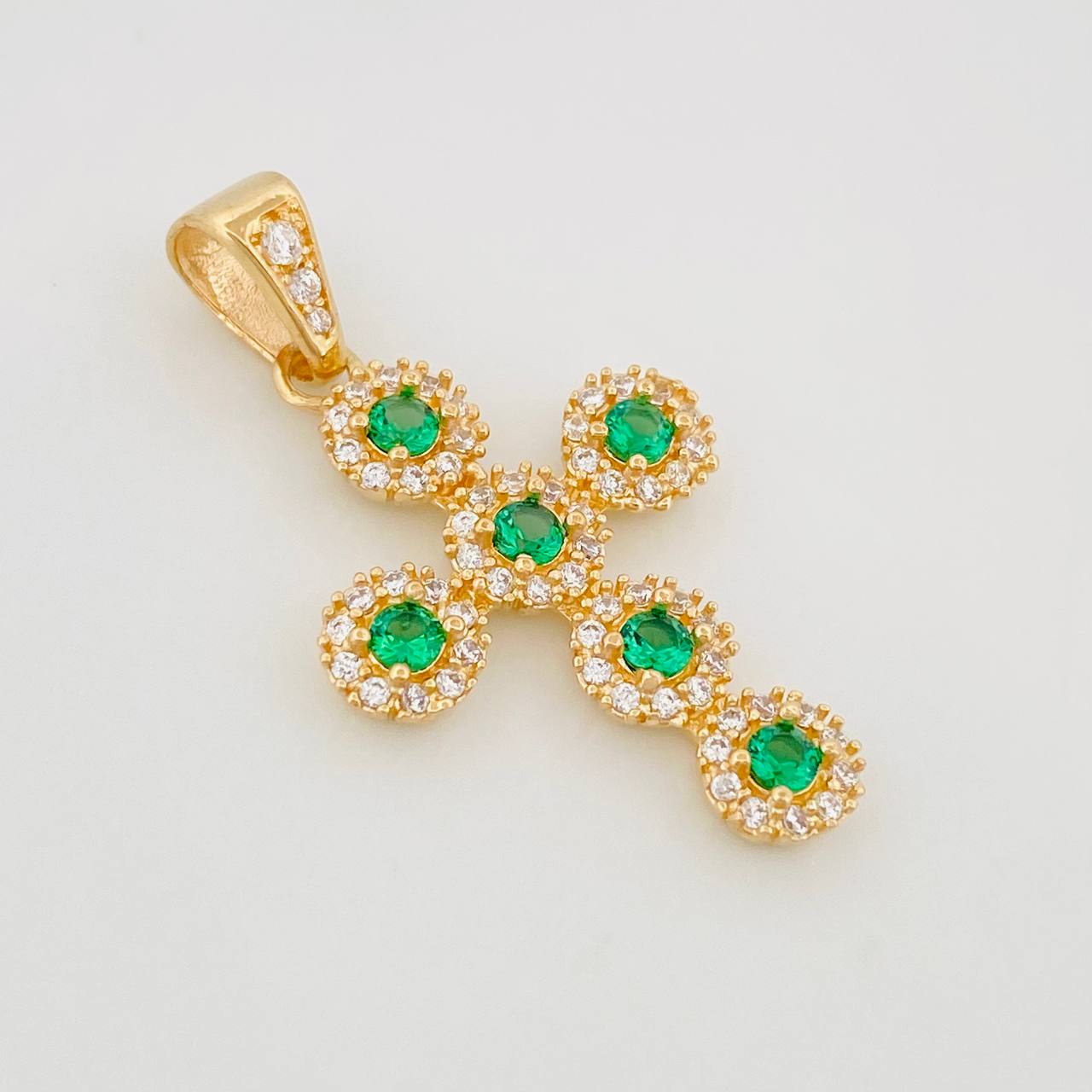 Dije Cruz Tupida 2.85 g / 1 1/4 in Oro Amarillo 18K