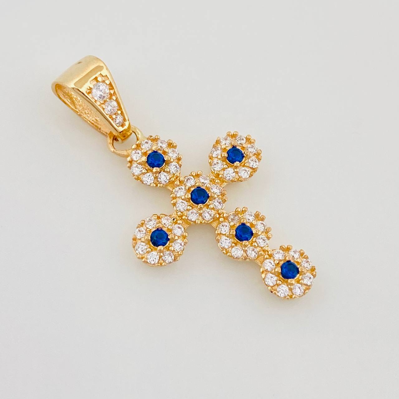 Dije Cruz Tupida 2.65 g / 1 1/4 in Oro Amarillo 18K