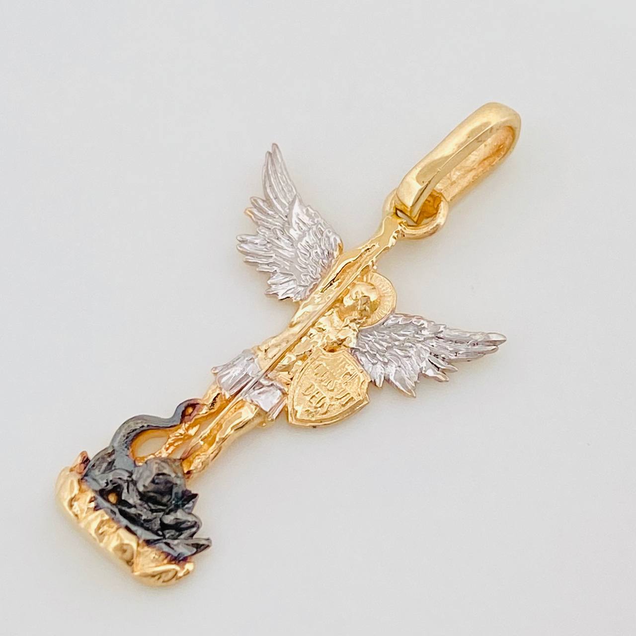 Pendant San Miguel 1.9 g / 1 in Three Golds Yellow White Black 18K