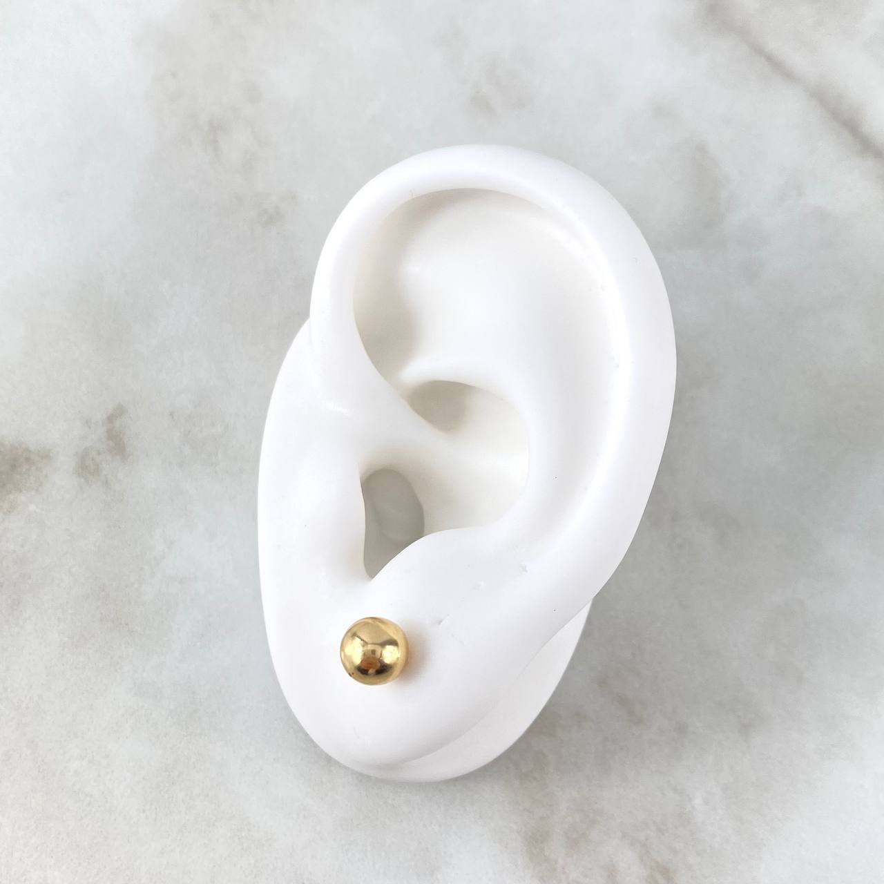 Stud Earrings Bead 0.6gr / 0.2in Polished 18K Gold