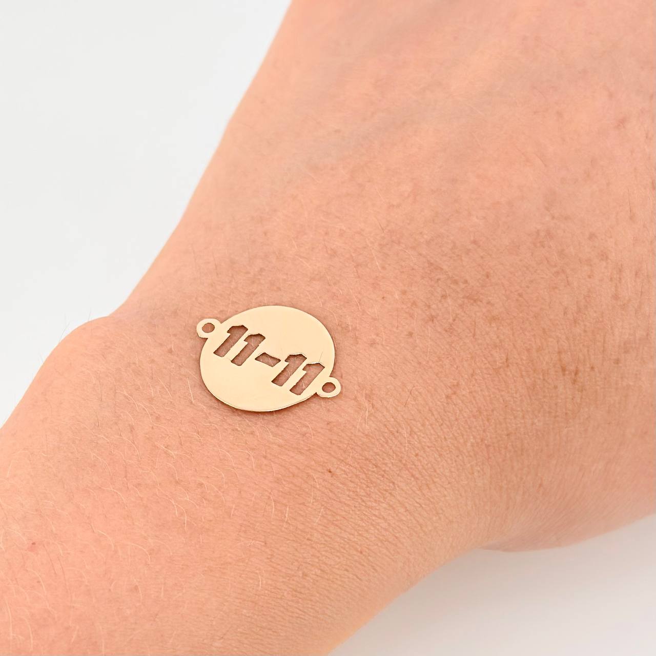 Charm 11-11 0.65g / 3/4 in Yellow Gold 18K