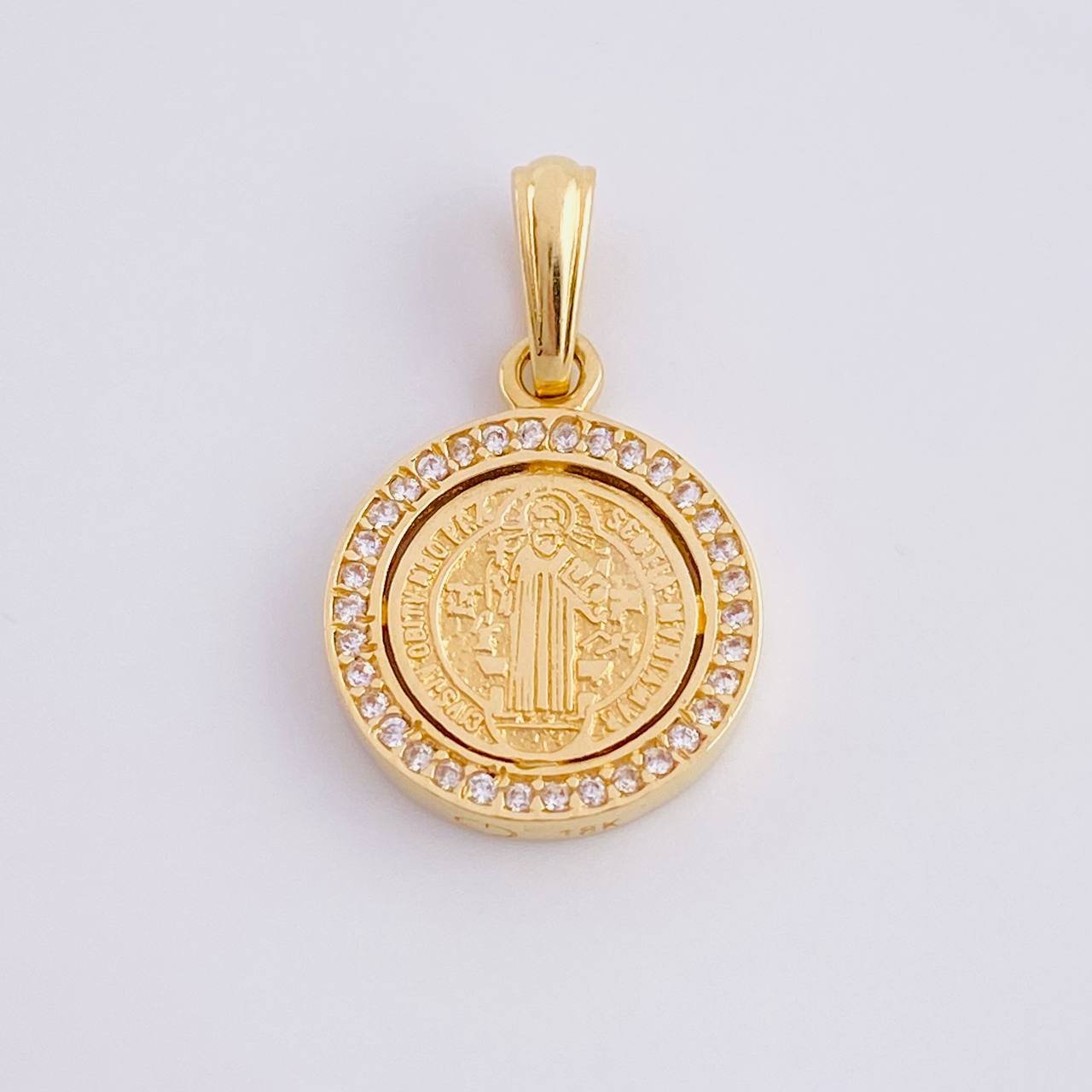 Dije Medalla San Benito 2.4g / 1 in Oro Amarillo 18K