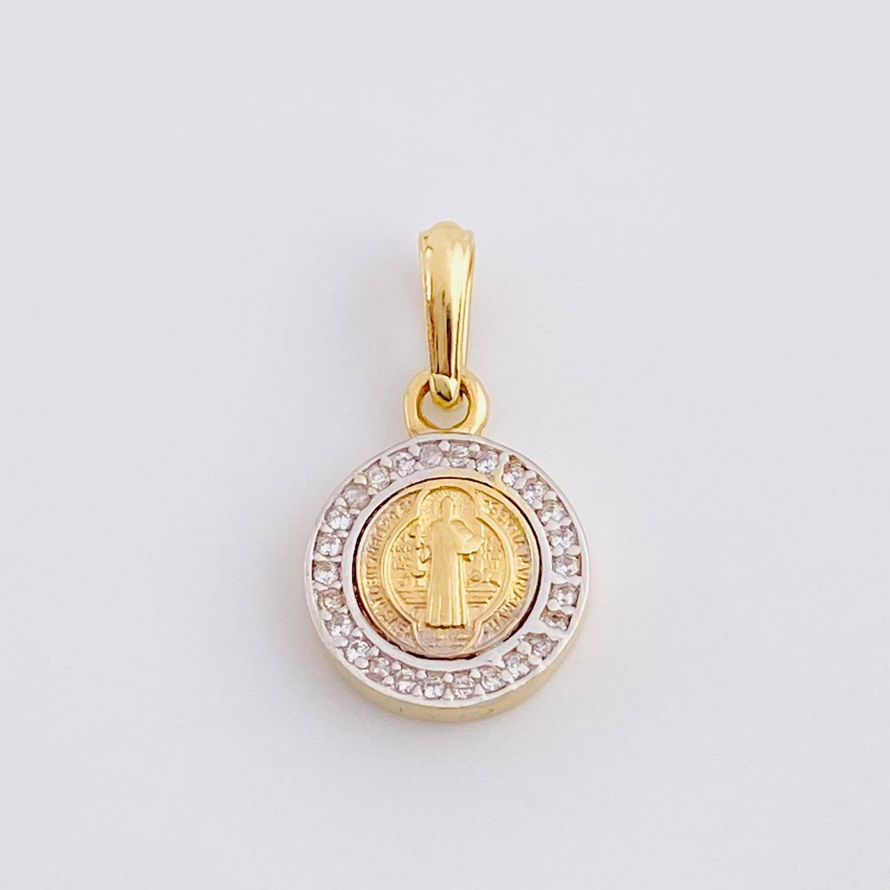 Pendant Medal Saint Benedict 1.55g / 3/4 in Two-Tone Yellow White Gold 18K