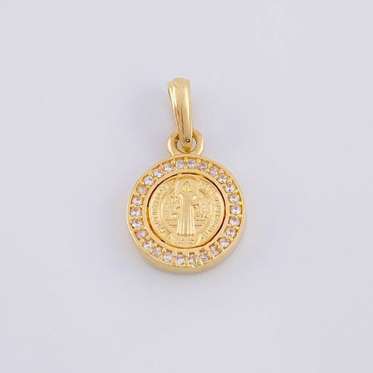 Pendant Medal of Saint Benedict 1.6g / 3/4 in 18K Yellow Gold