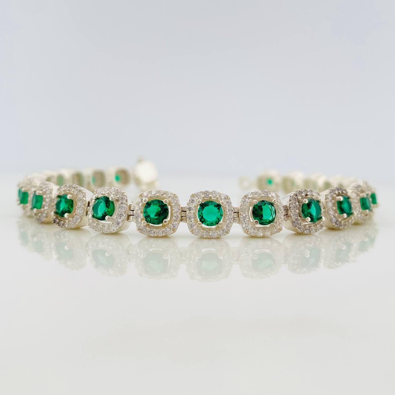 Tennis Bracelet 19.4g / 6 3/4 in / 7.1mm Sterling Silver 925