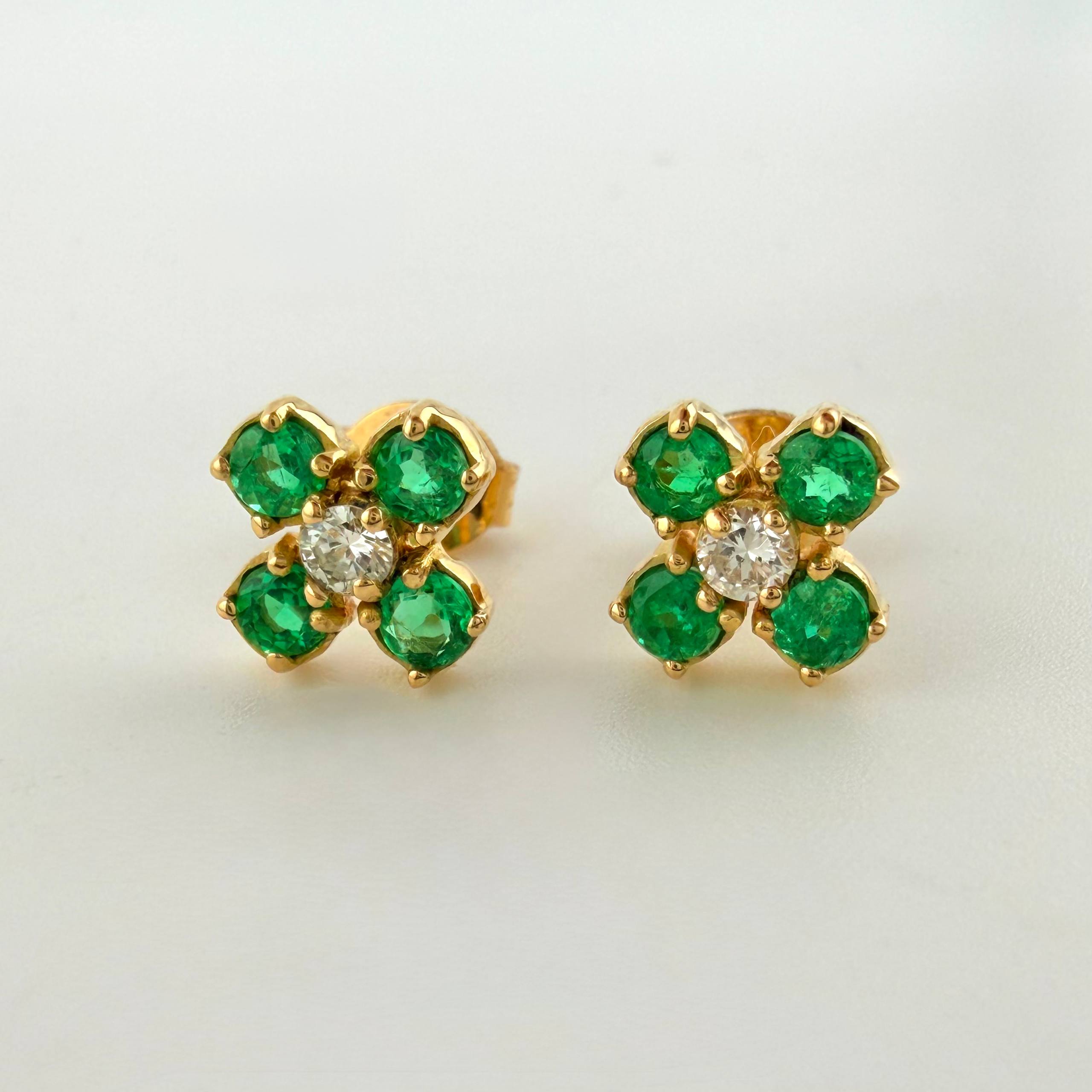 Topos Trebol Cuatro Petalos Esmeralda 80pts Diamantes 20pts 2.05gr / 6mm Oro Amarillo 18K *