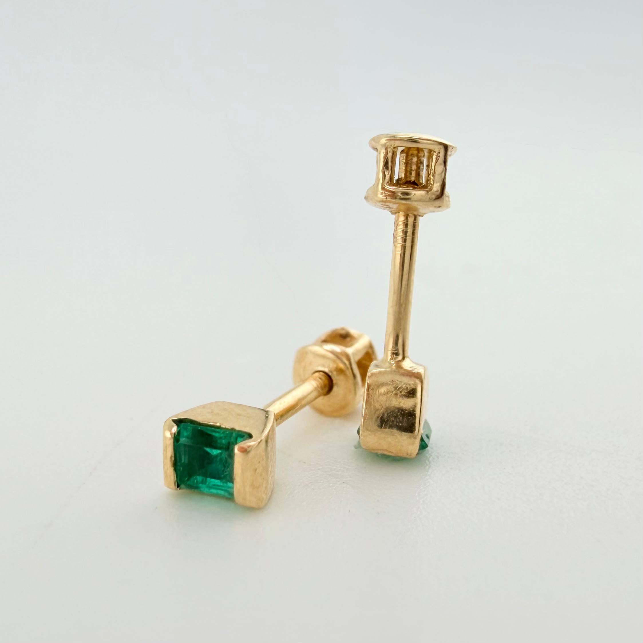 Topos Cajon Cuadriculado Esmeraldas 25pts 0.95gr / 3mm-2mm Oro Amarillo 18K *