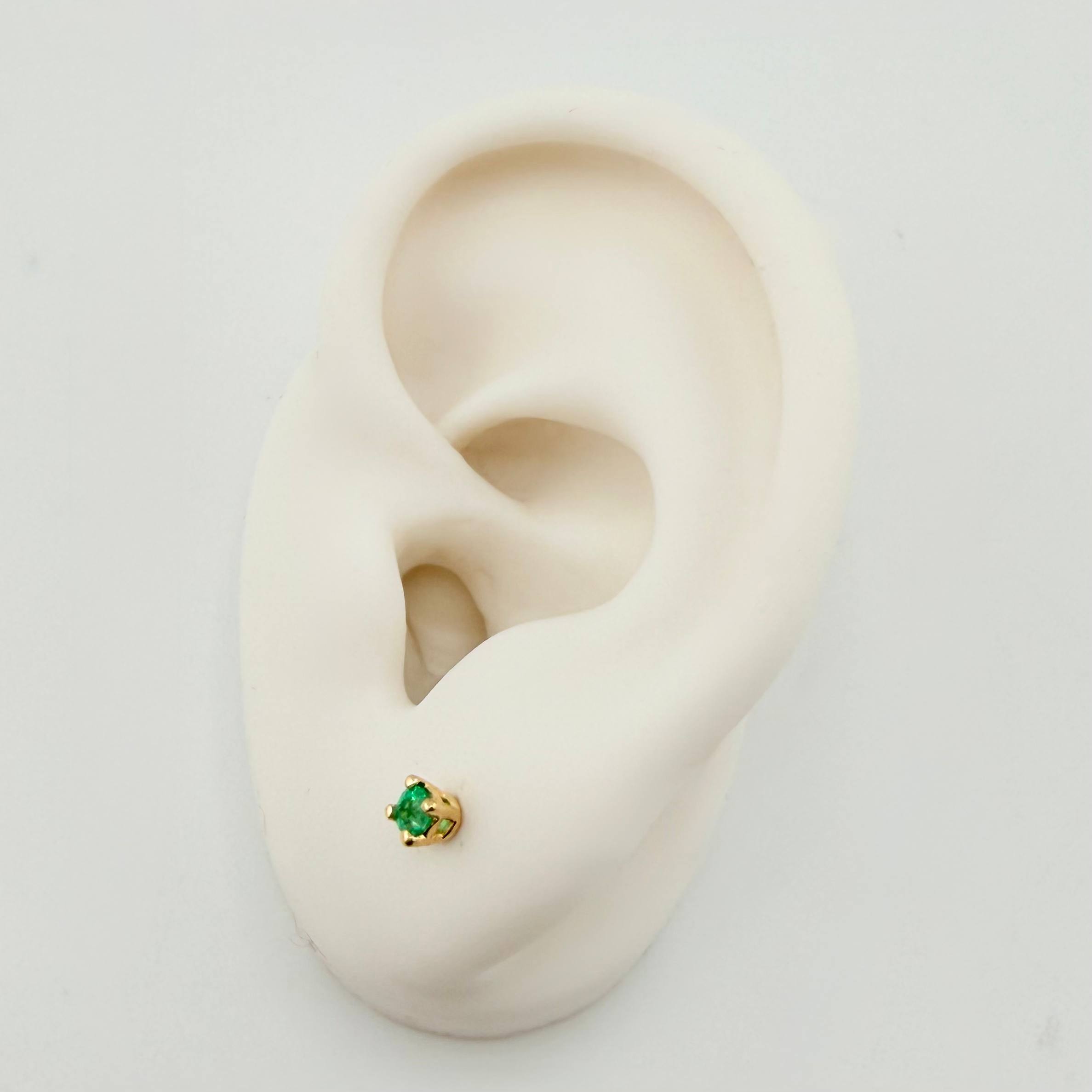 Topos Cuatro Garras Esmeraldas 10pts 1.1gr / 3mm Oro Amarillo 18K *