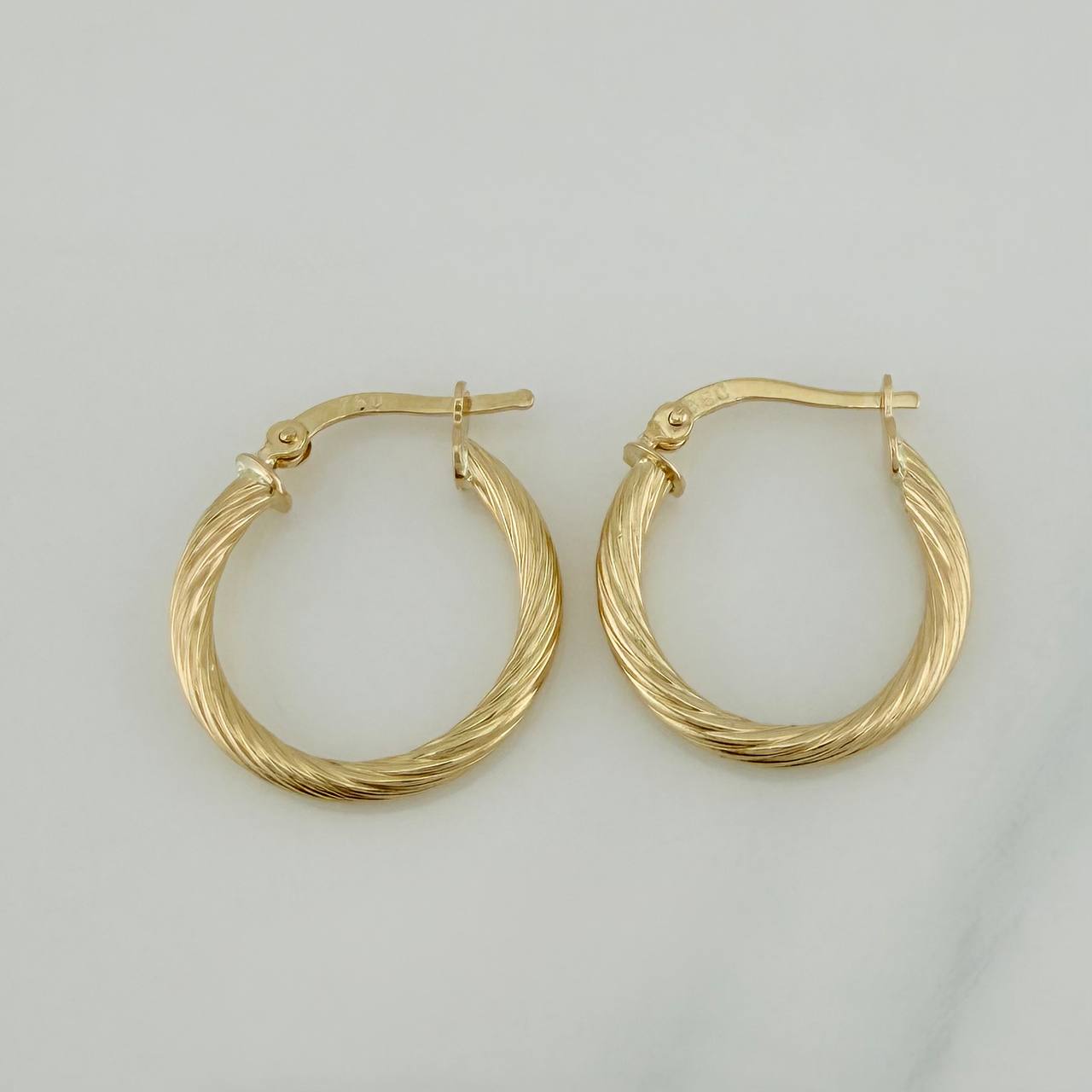 Candongas Sofi 1.95 g / 3/4 in Oro Amarillo 18K