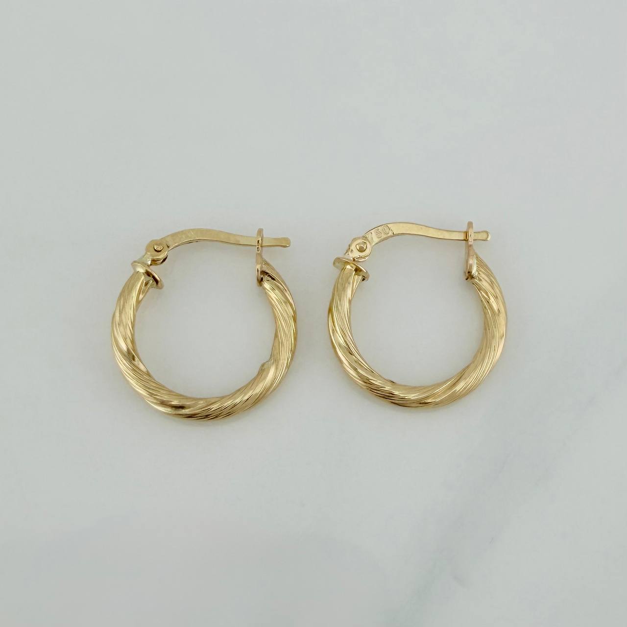 Candongas Mary 2 g / 3/4 in Oro Amarillo 18K
