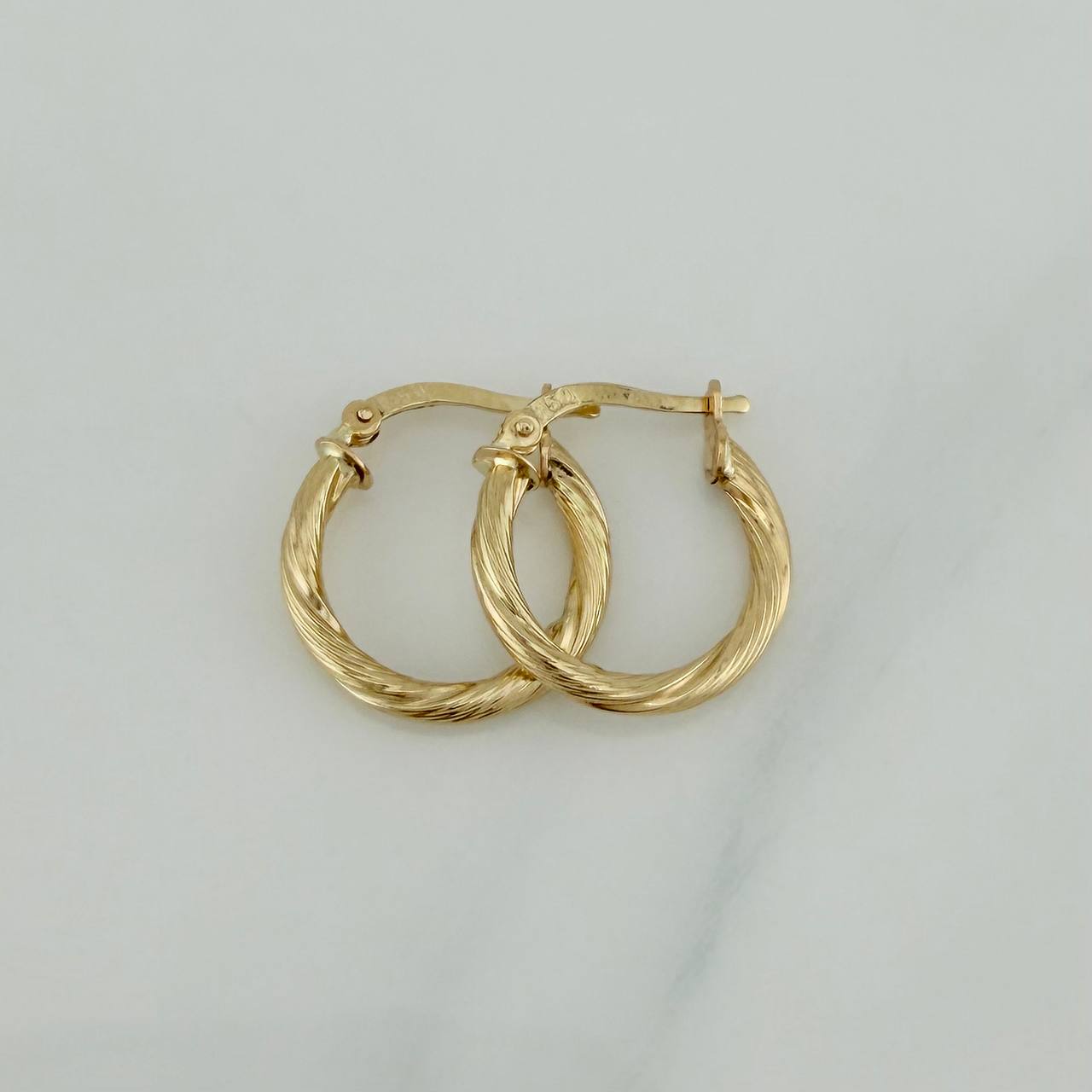 Candongas Mary 2 g / 3/4 in Oro Amarillo 18K