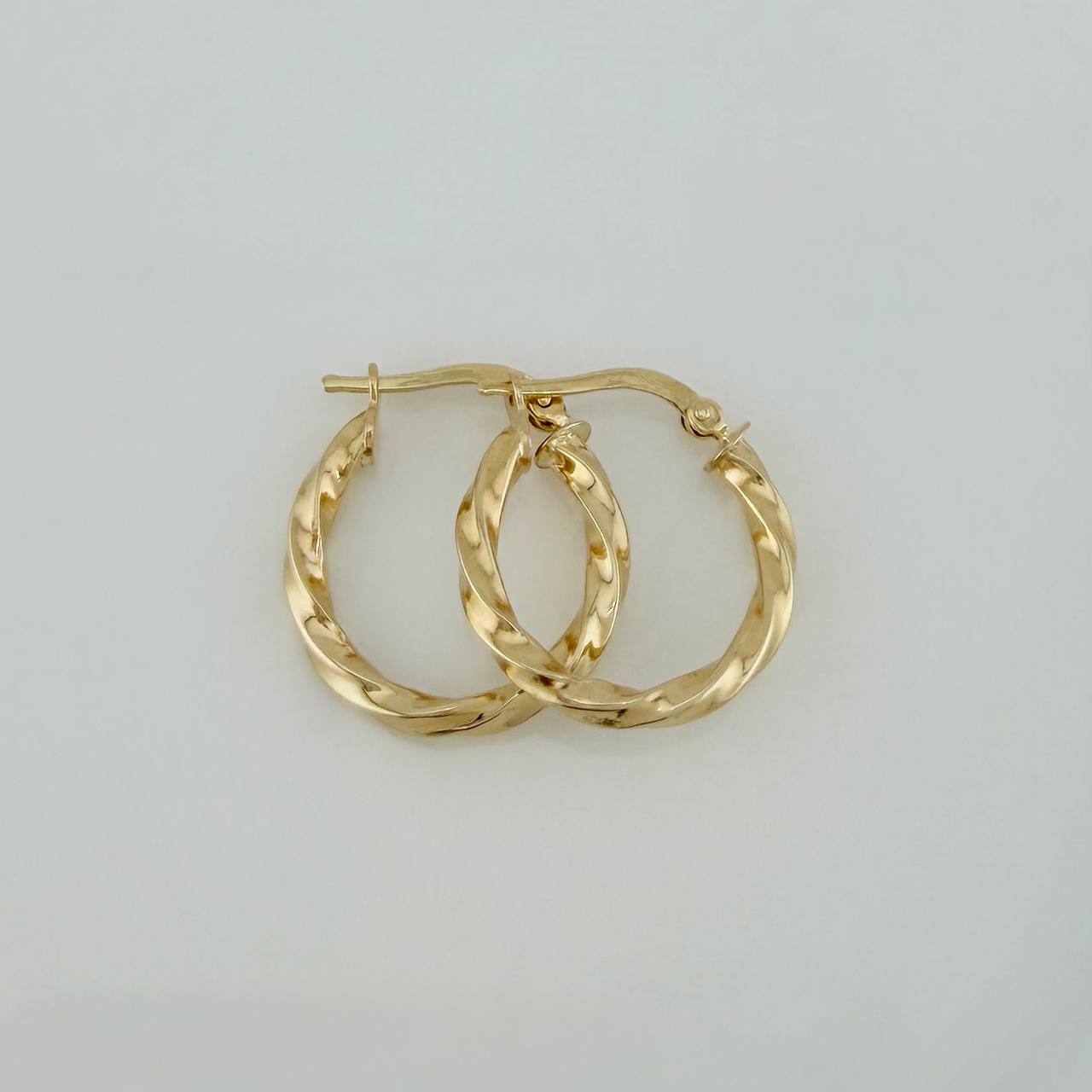 Candongas Lupe 1.95 g / 3/4 in Oro Amarillo 18K