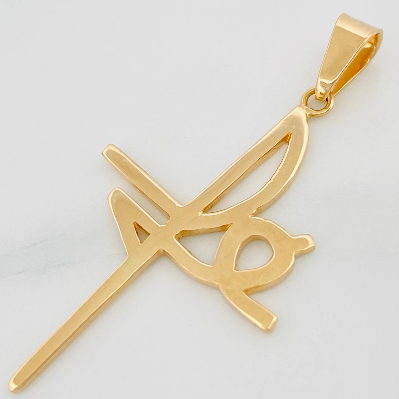 Dije Fe 2.8 g / 1 1/2 in Oro Amarillo 18K