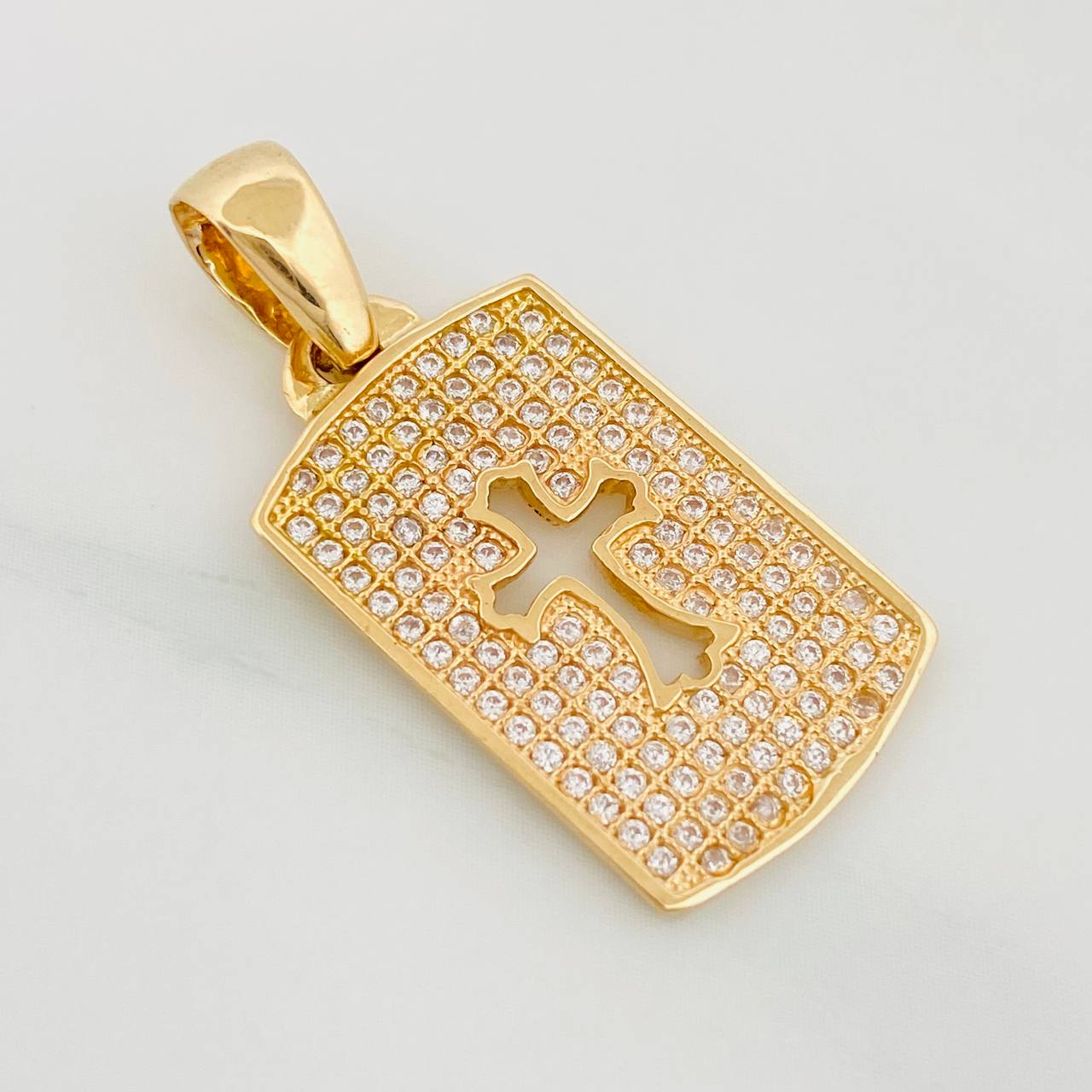 Dije Placa Cruz 3.3 g / 1 1/4 in Oro Amarillo 18K