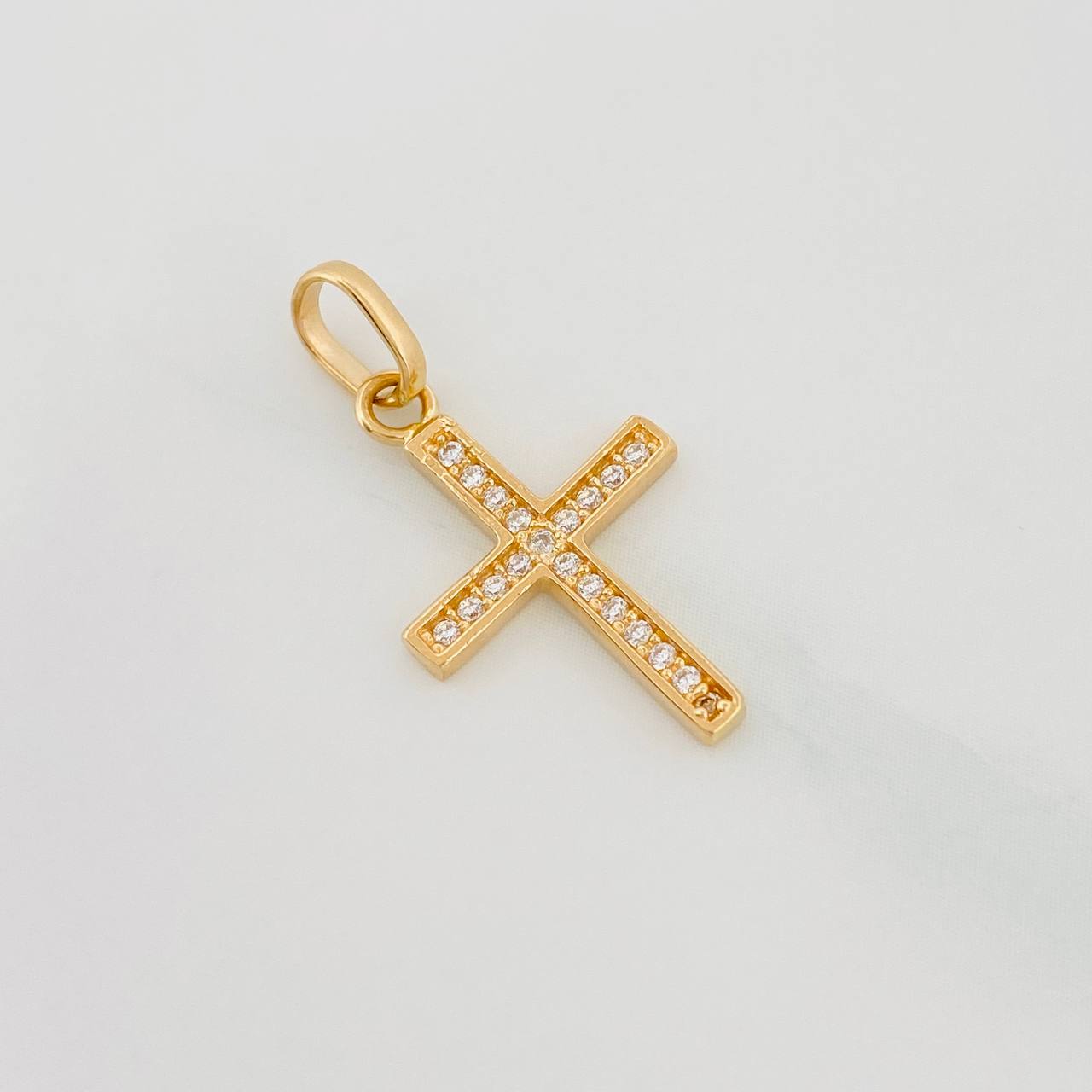 Dije Cruz 1 g / 3/4 in Oro Amarillo 18K