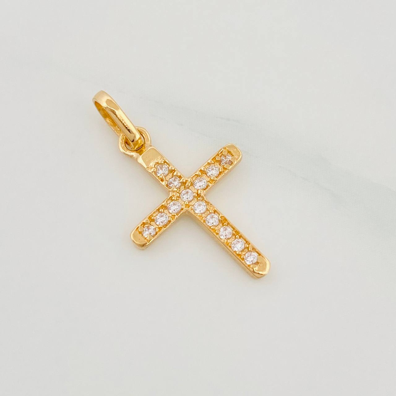 Dije Cruz 1.05 g / 3/4 in Oro Amarillo 18K