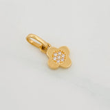 Dije Flor 0.7 g / 1/2 in Oro Amarillo 18K