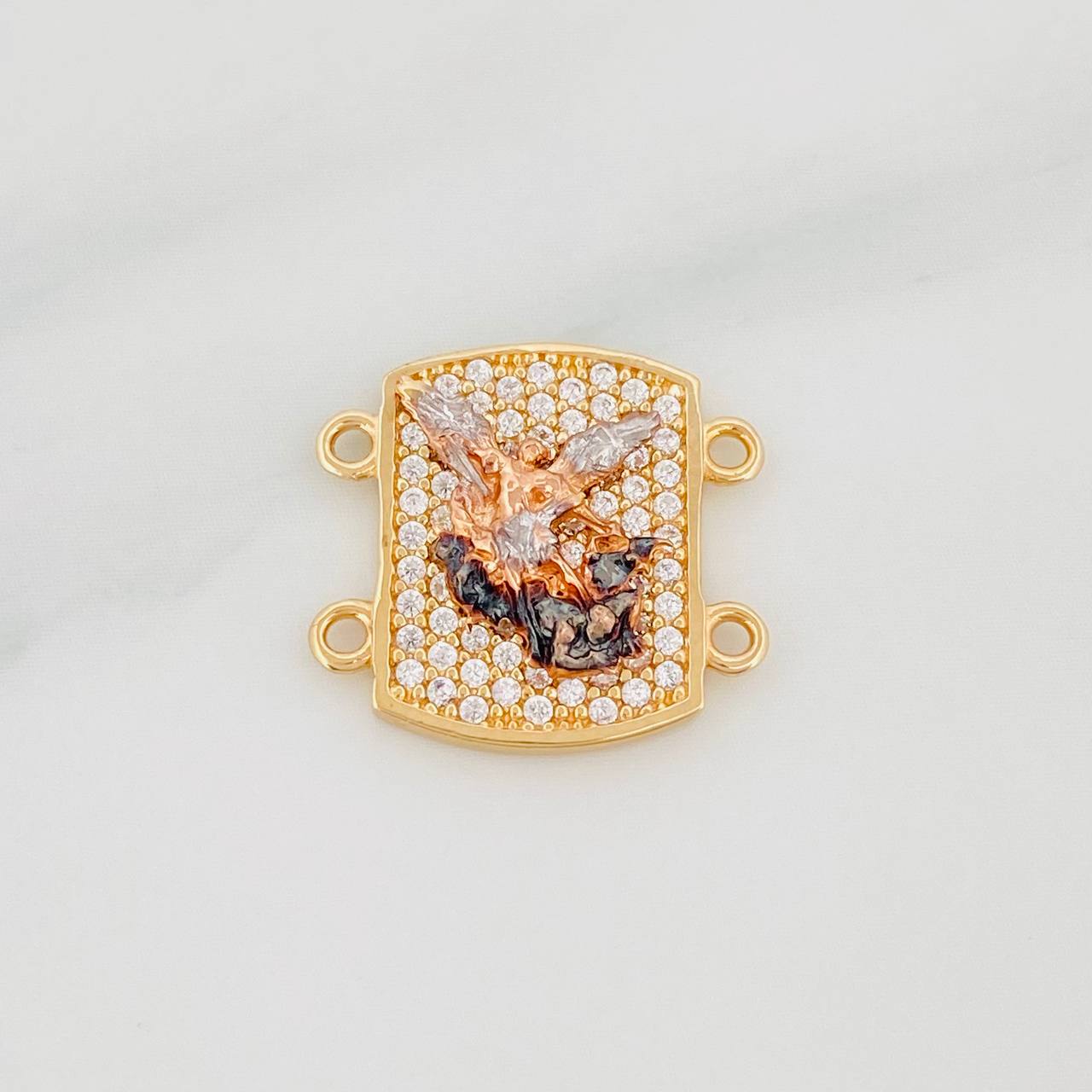 Herraje Placa San Miguel 2.4 g / 1/2 in Tres Oros 18K