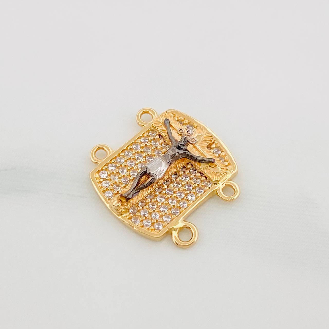 Herraje Placa Cruz Cristo 2.65 g / 1/2 in Tres Oros 18K