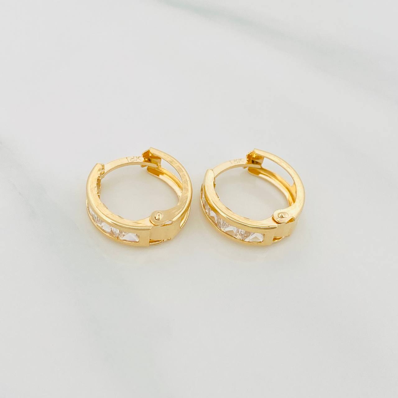 Candongas Carril 1.7 g / 1/2 in Oro Amarillo 18K
