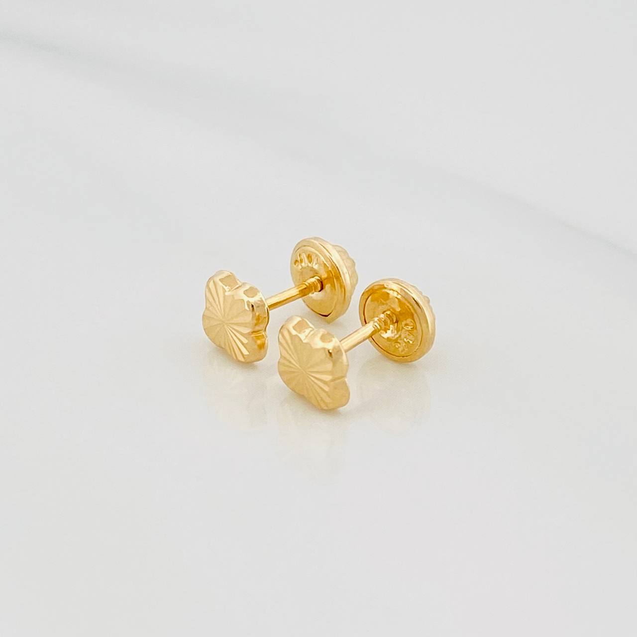 Topos Trebol 0.6 g / in / 5.3 mm Oro Amarillo 18K